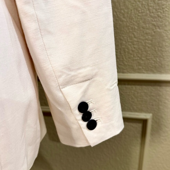 House of Harlow 1960 Women’s Cream Blazer with Black Buttons. Size S - Picture 5 of 6